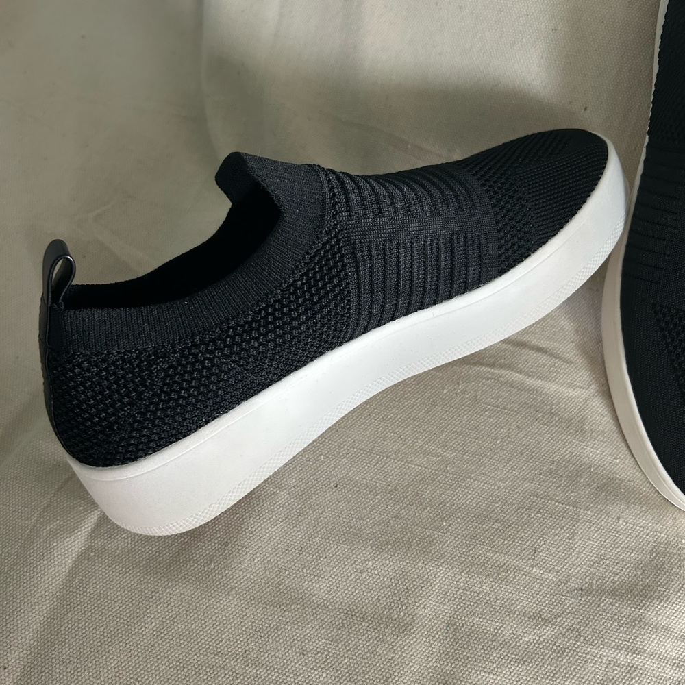 Black Steve Madden shoes 8.5 - Picture 3 of 6